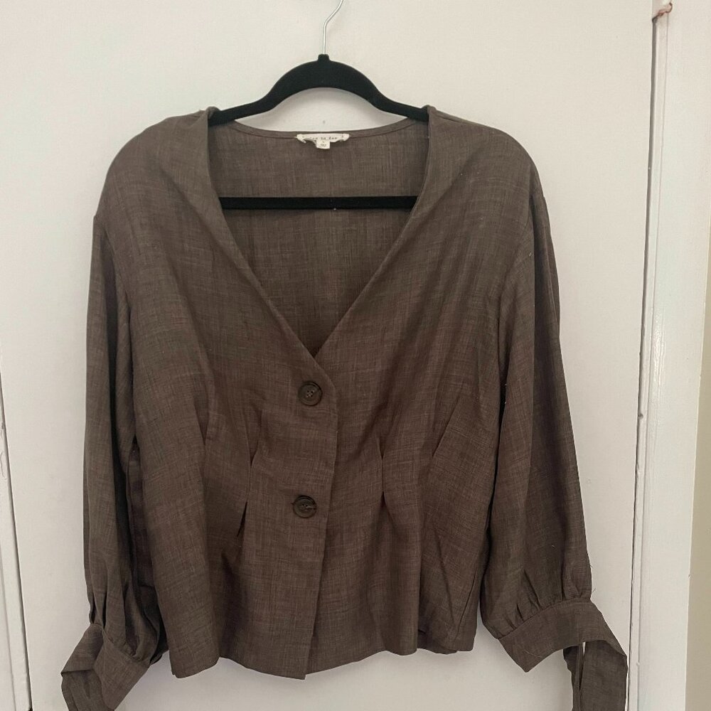 Brown long-sleeved blouse